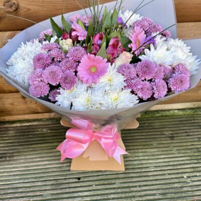 Win a beautiful bouquet of flowers for Mothers Day! 5 winners.